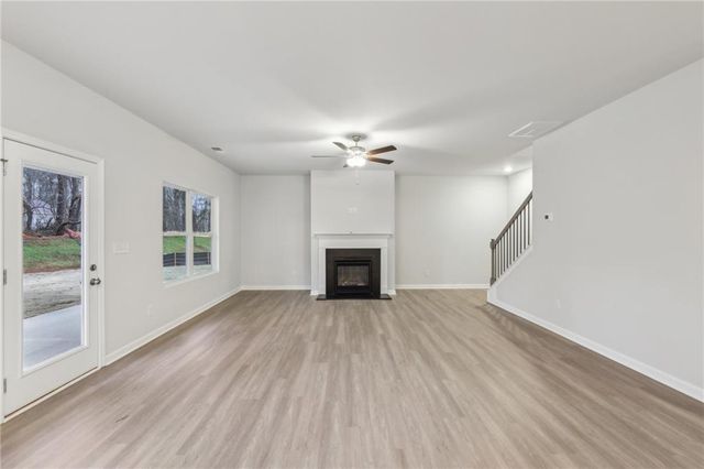 1371 Stephens View Drive, Loganville, GA 30052