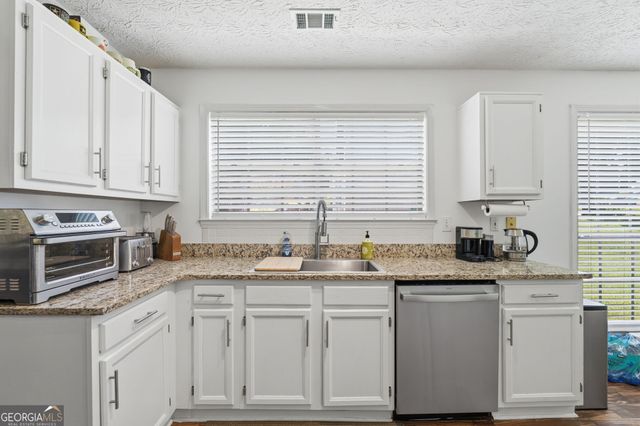 4019 Pin Oak Trail, Decatur, GA 30034