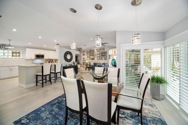 9846 Harbour Lake Circle, Boynton Beach, FL 33437