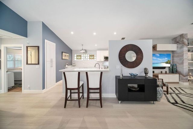 9846 Harbour Lake Circle, Boynton Beach, FL 33437