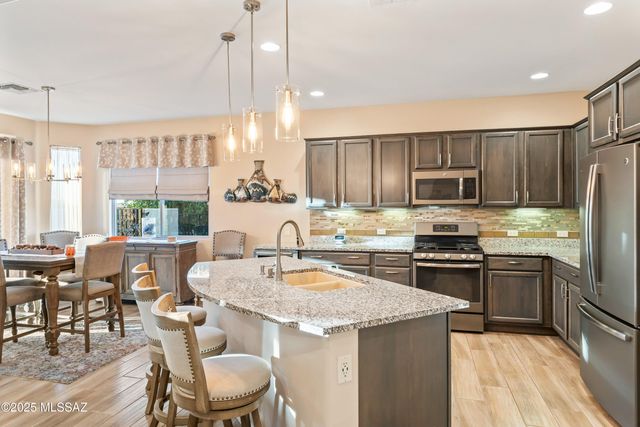 31710 S Summerwind Drive, Oracle, AZ 85623