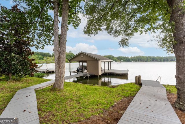 151 Lake Drive NW, Milledgeville, GA 31061