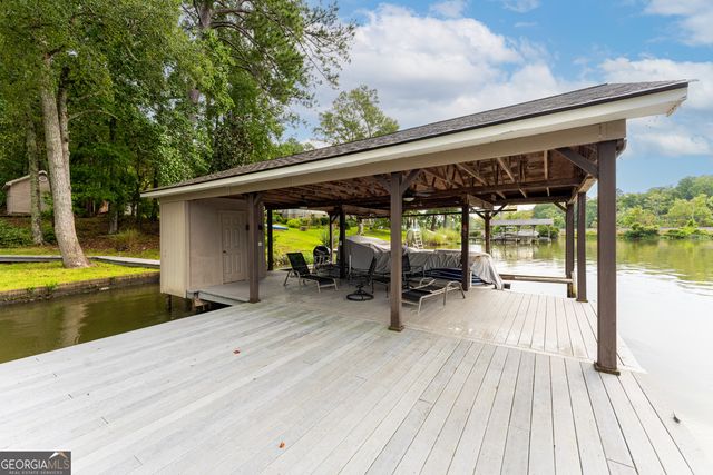 151 Lake Drive NW, Milledgeville, GA 31061