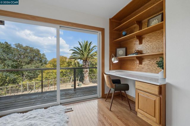 61 St. Thomas Ln, Pleasant Hill, CA 94523