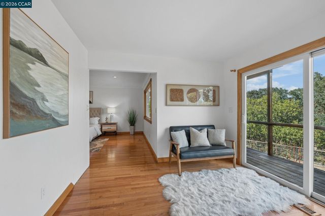 61 St. Thomas Ln, Pleasant Hill, CA 94523