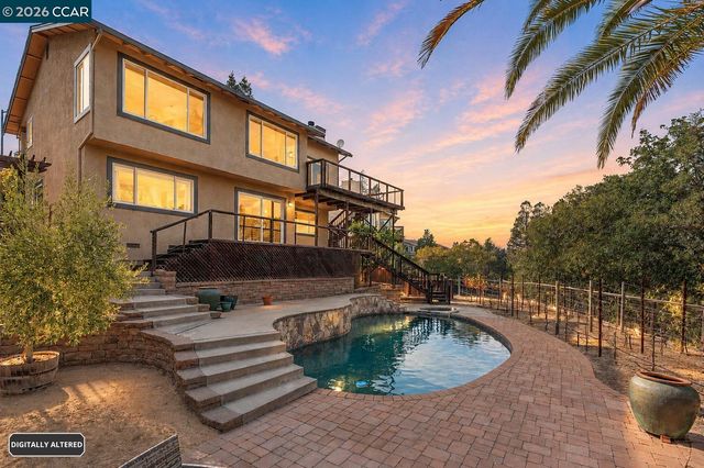 61 St. Thomas Ln, Pleasant Hill, CA 94523