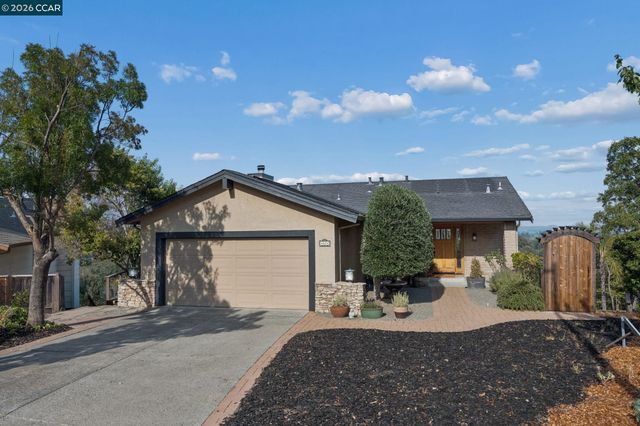 61 St. Thomas Ln, Pleasant Hill, CA 94523