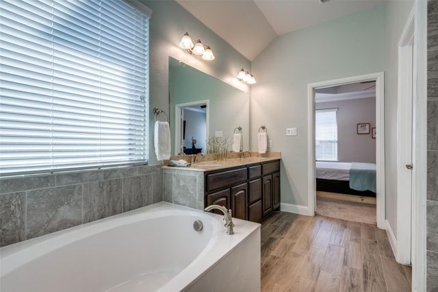 3520 Helm Lane, Denton, TX 76210