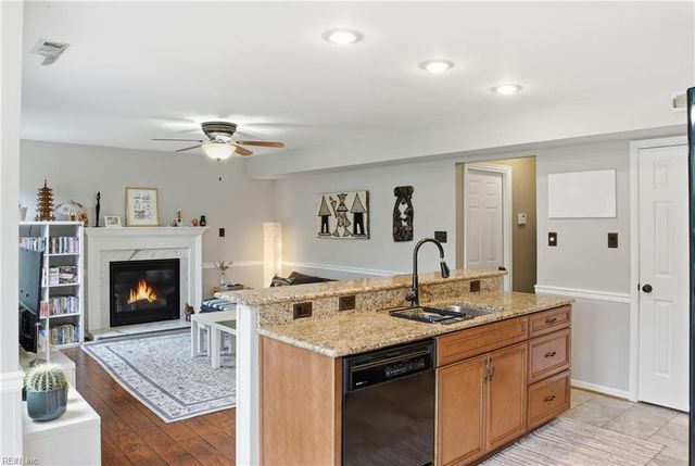 2621 Alleghany LOOP, Virginia Beach, VA 23456