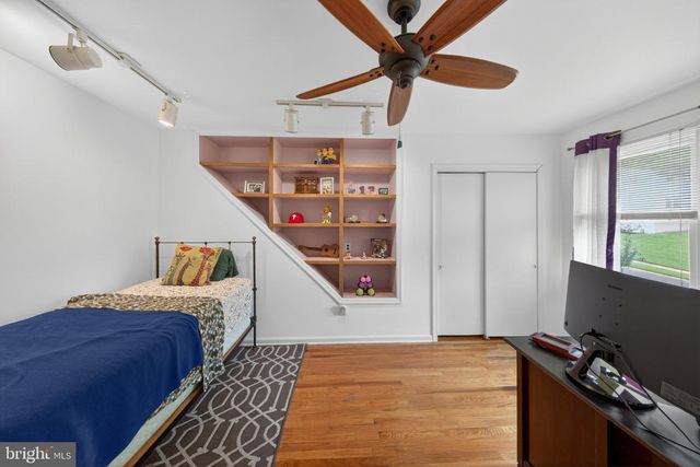2523 MERRIBROOK RD, Wilmington, DE 19810