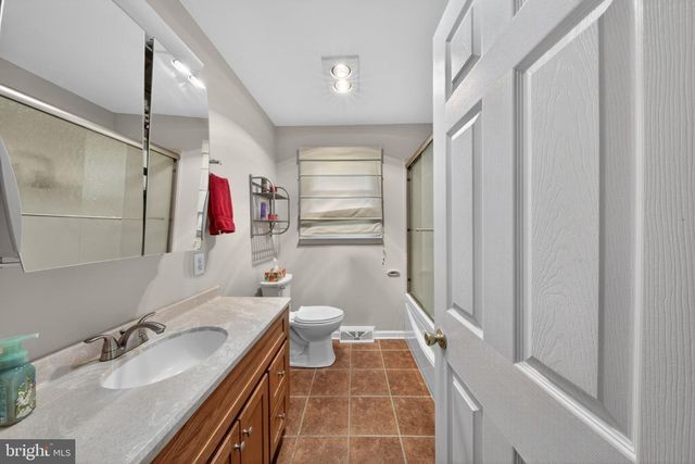 2523 MERRIBROOK RD, Wilmington, DE 19810
