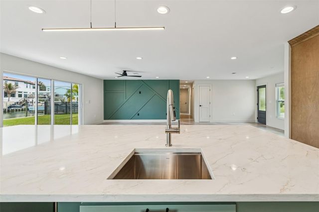 3921 VERSAILLES DRIVE, Tampa, FL 33634