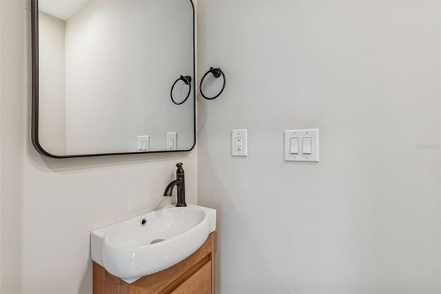 3921 VERSAILLES DRIVE, Tampa, FL 33634