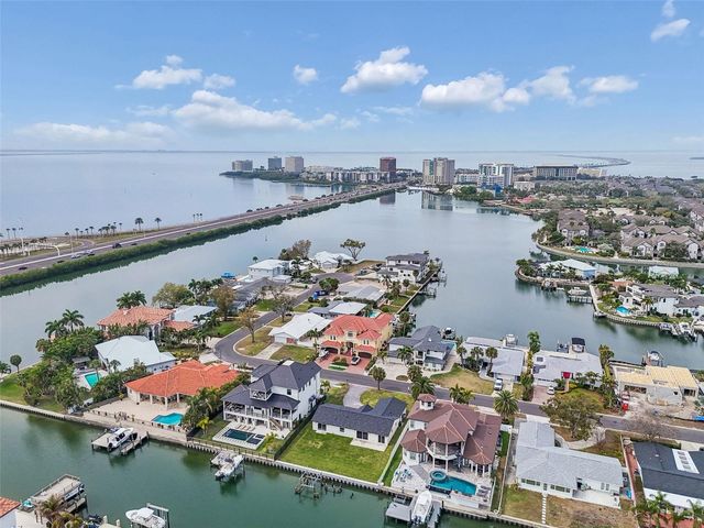 3921 VERSAILLES DRIVE, Tampa, FL 33634