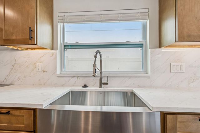 3921 VERSAILLES DRIVE, Tampa, FL 33634