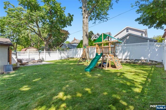 377 Orchard Terrace, Bogota, NJ 07603