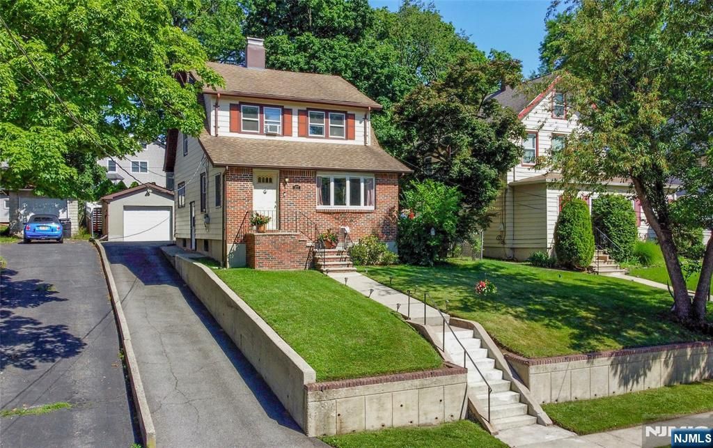 377 Orchard Terrace, Bogota, NJ 07603