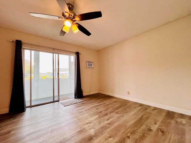 271 Camden L, West Palm Beach, FL 33417