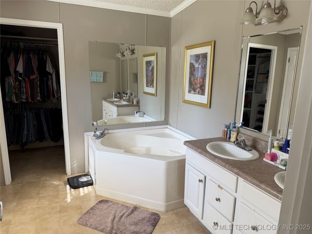 12389 S Chisolm, Caddo, OK 74729