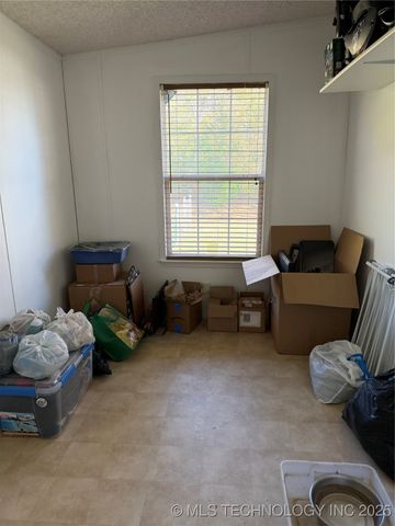 12389 S Chisolm, Caddo, OK 74729