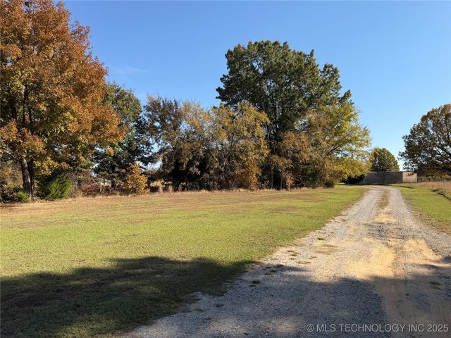12389 S Chisolm, Caddo, OK 74729