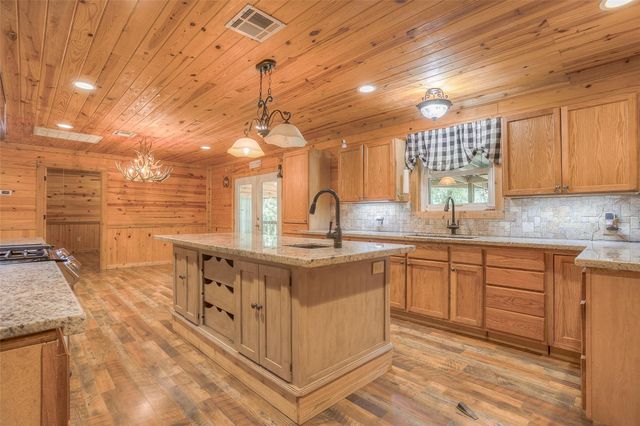 250 Red Bird Lane, Trinity, TX 75862