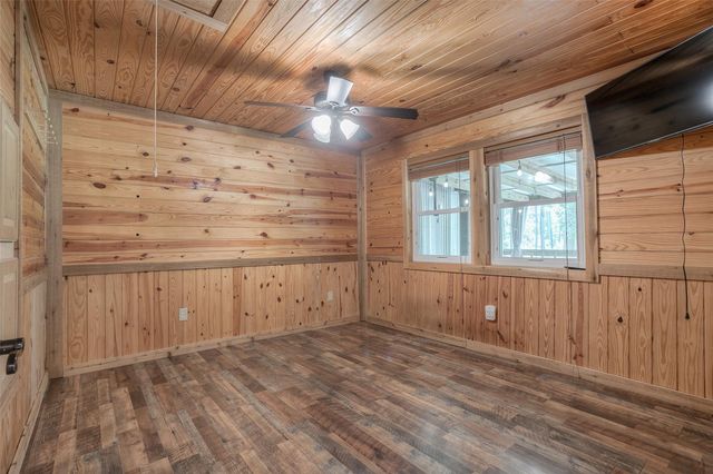 250 Red Bird Lane, Trinity, TX 75862