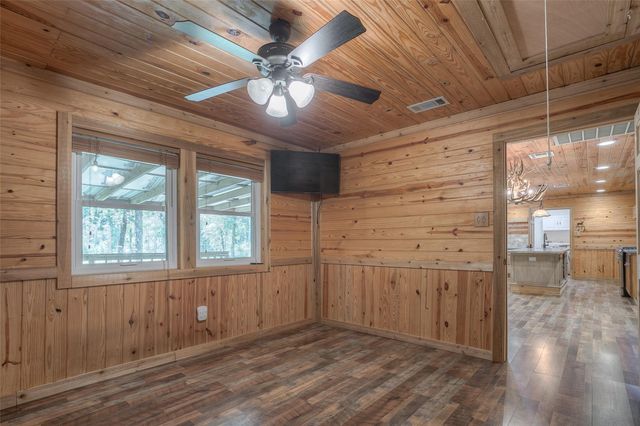 250 Red Bird Lane, Trinity, TX 75862