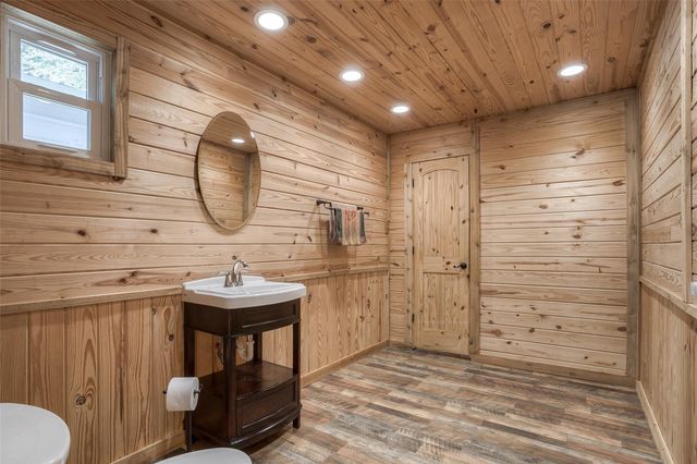 250 Red Bird Lane, Trinity, TX 75862