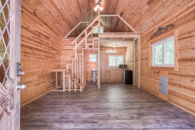250 Red Bird Lane, Trinity, TX 75862