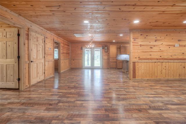 250 Red Bird Lane, Trinity, TX 75862