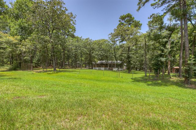 250 Red Bird Lane, Trinity, TX 75862