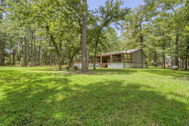 250 Red Bird Lane, Trinity, TX 75862