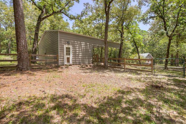 250 Red Bird Lane, Trinity, TX 75862