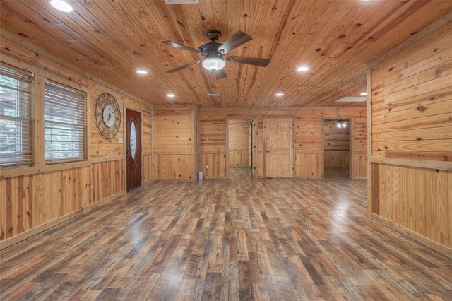 250 Red Bird Lane, Trinity, TX 75862