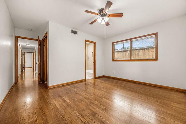 2019 Woodvine Drive, Houston, TX 77055
