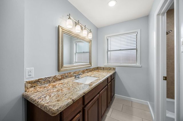 2019 Woodvine Drive, Houston, TX 77055