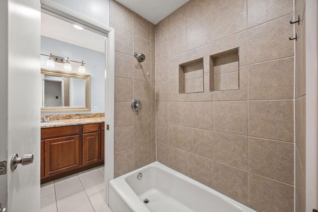 2019 Woodvine Drive, Houston, TX 77055