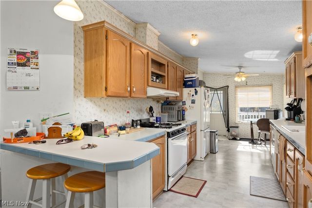 69 Mirage Avenue, Amherst, OH 44001