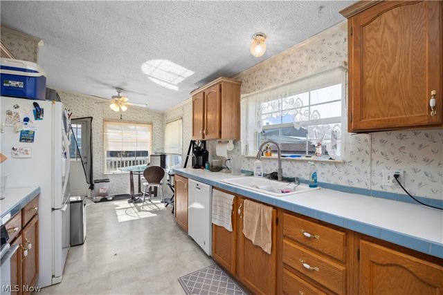 69 Mirage Avenue, Amherst, OH 44001