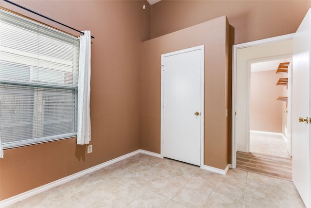 4617 Feathercrest Drive, Fort Worth, TX 76137