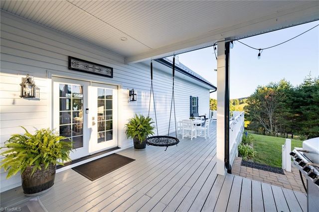 461 Chestnut Ridge Drive, Jefferson, NC 28640