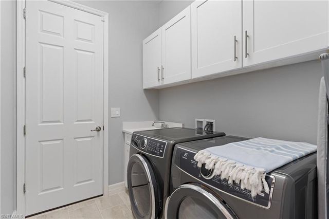 14805 Blue Bay CIR, Fort Myers, FL 33913