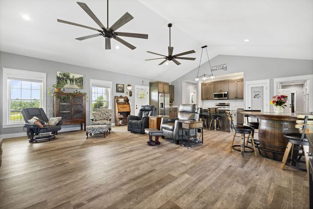 165 Dory Drive, Salvisa, KY 40372