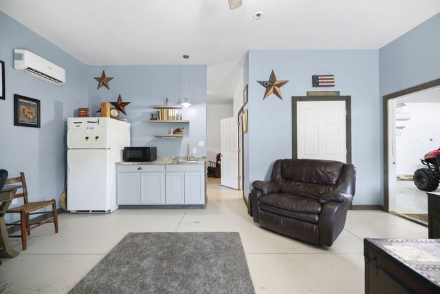 165 Dory Drive, Salvisa, KY 40372