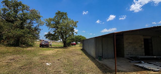 247 Rhoades Lane, Springtown, TX 76082