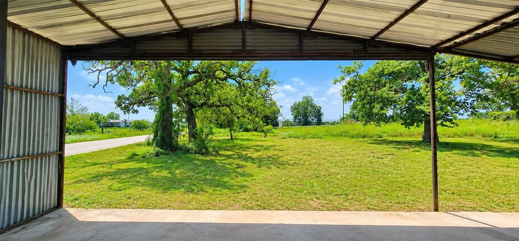 247 Rhoades Lane, Springtown, TX 76082 — photo 3
