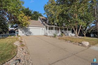 4805 S Woodwind Ln, Sioux Falls, SD 57103