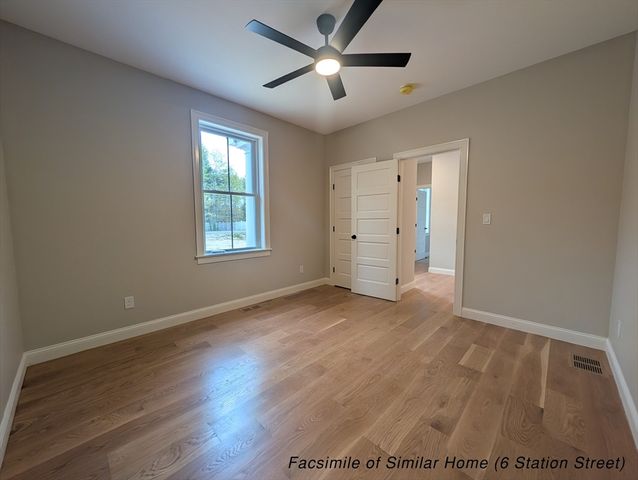 4 Station St, Kingston, MA 02364