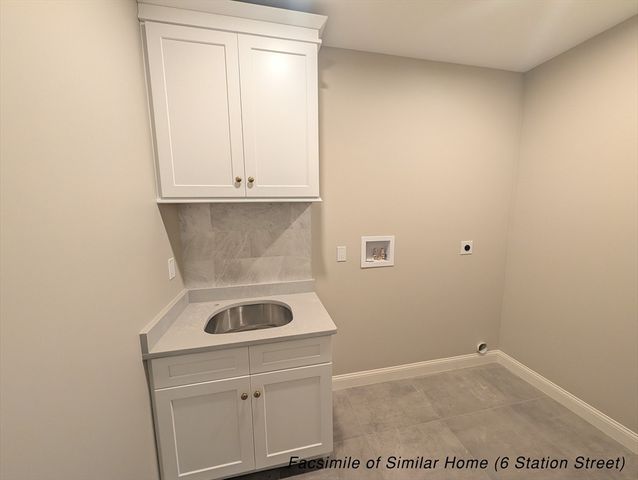 4 Station St, Kingston, MA 02364